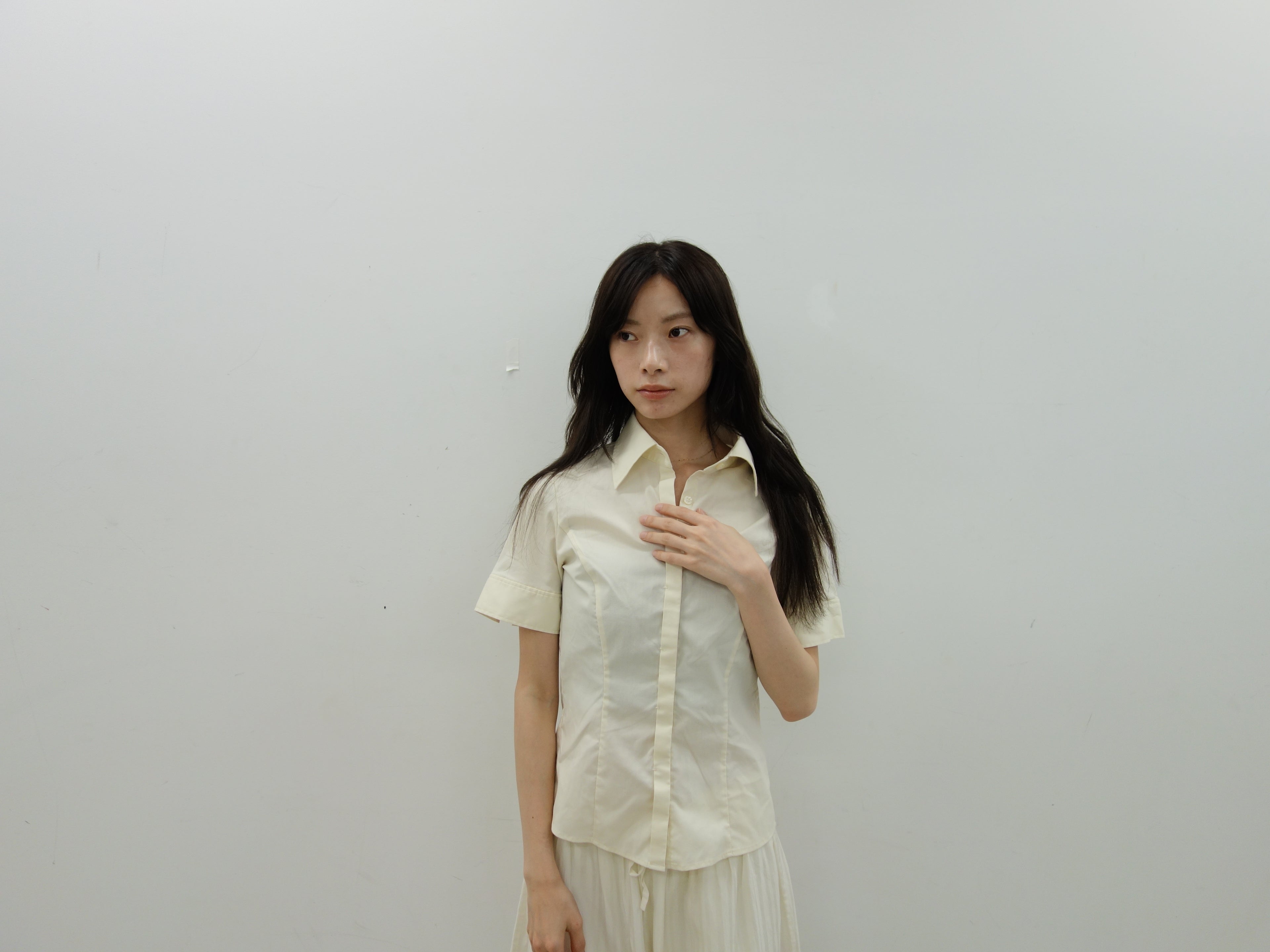 vintage cream short-sleeve shirt