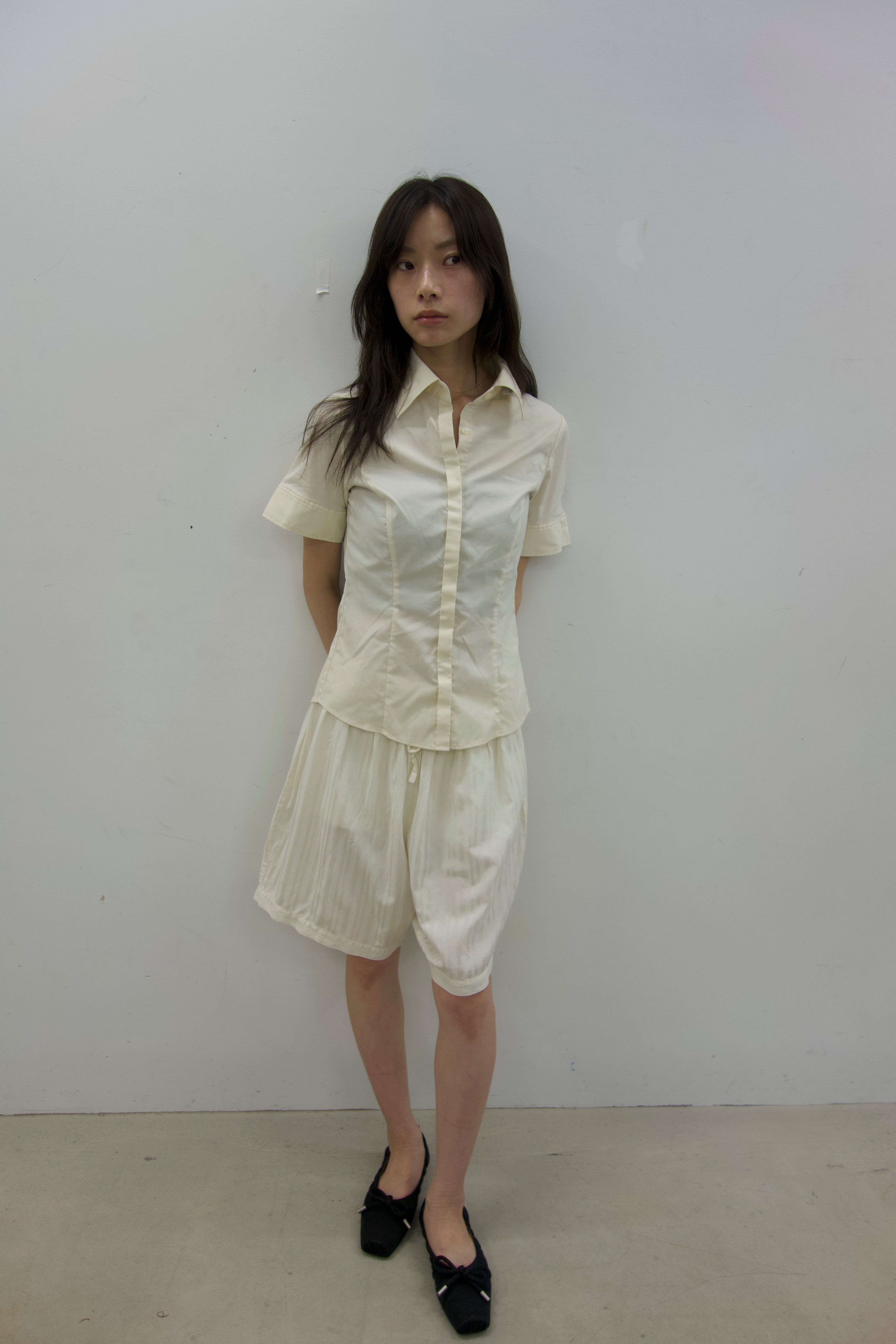 vintage cream short-sleeve shirt